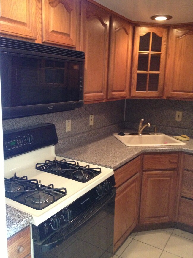 Foto del edificio - 722 N 20th St