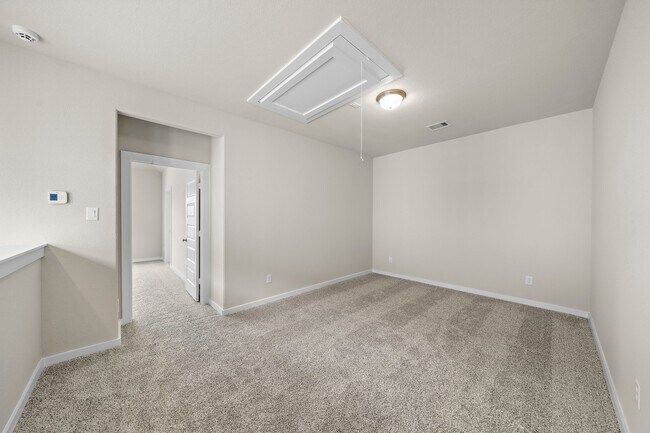 Building Photo - 9912 Storehouse Dr
