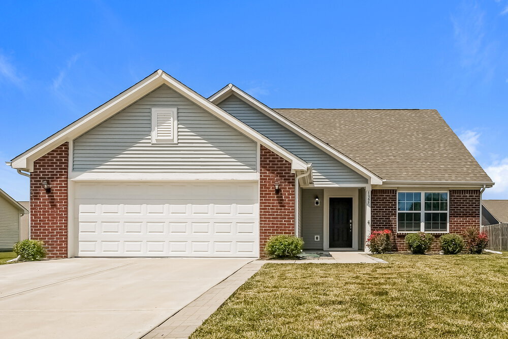 Primary Photo - 1397 W Jade Dr