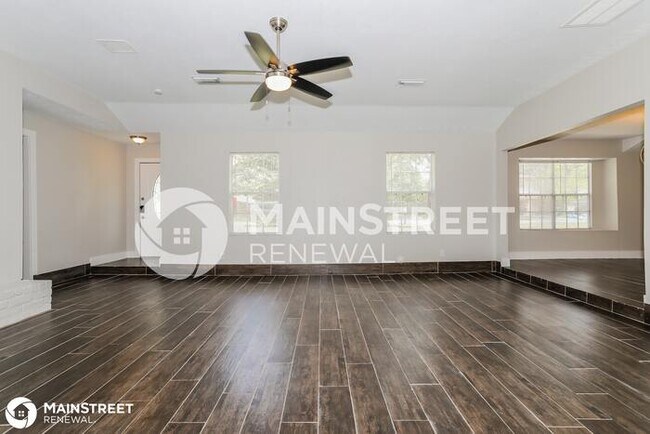 Building Photo - 2540 River Ridge