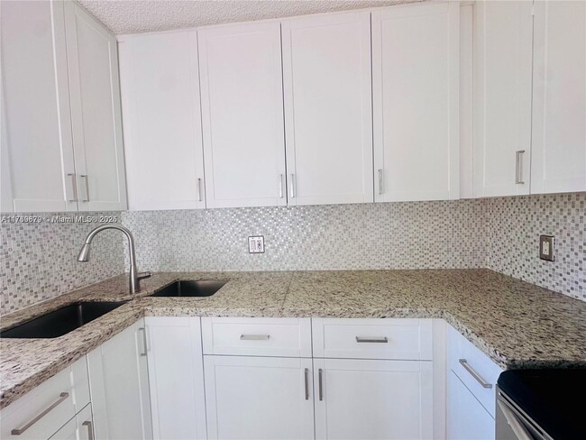 Foto del edificio - 1487 Springside Dr