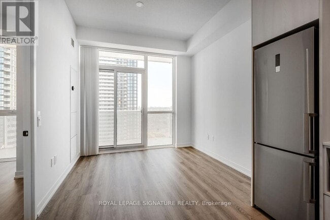 Building Photo - 195 Commerce St