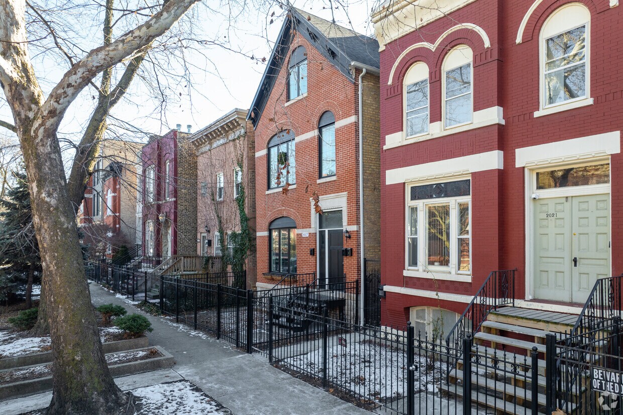 Building Photo - 2017 W Huron St