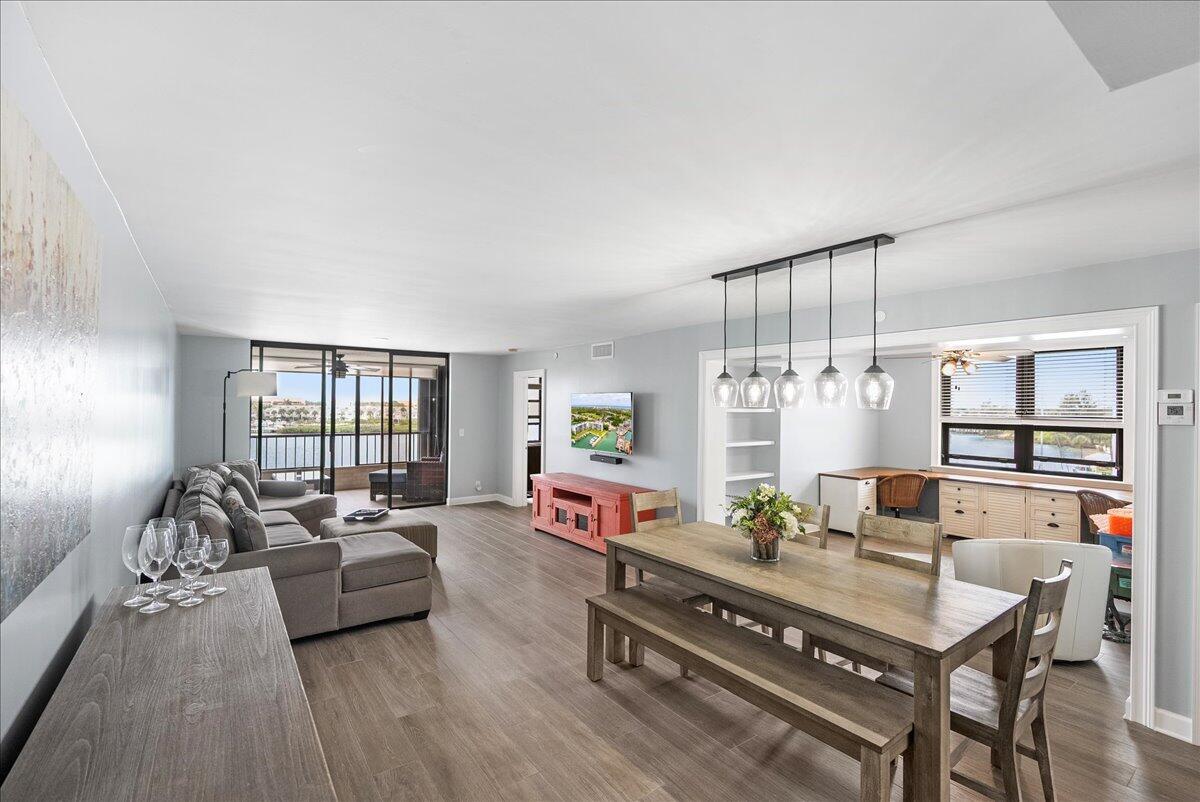 Primary Photo - 1748 Jupiter Cove Dr