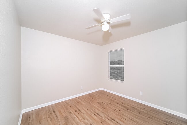 Foto del edificio - 16765 Wellhouse Dr