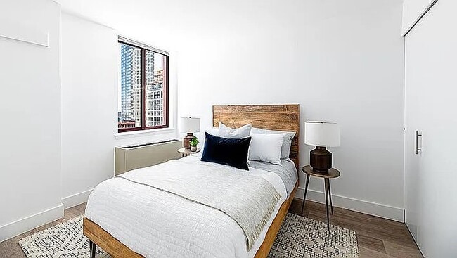 Foto del edificio - 441 W 37th St