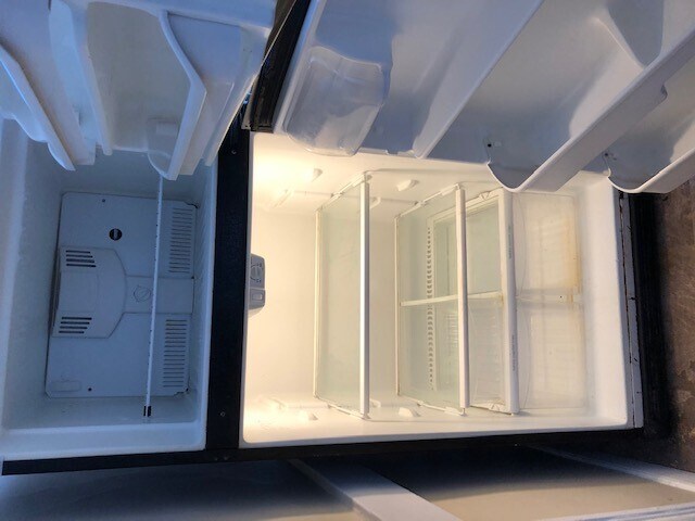 Kitchen - 80 Pardee St
