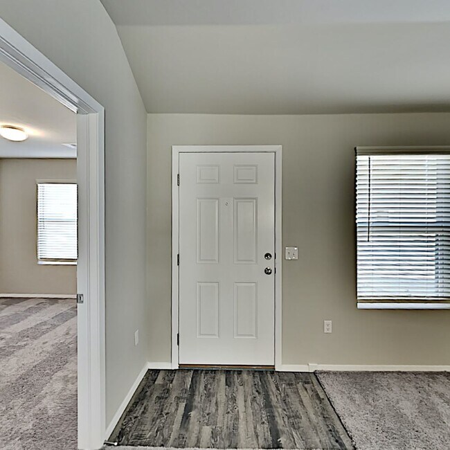 Foto del edificio - Very Beautiful and Spacious 4 Bedroom 2 Bath Home in El Reno Schools
