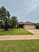 Building Photo - 916 Ethan Ln