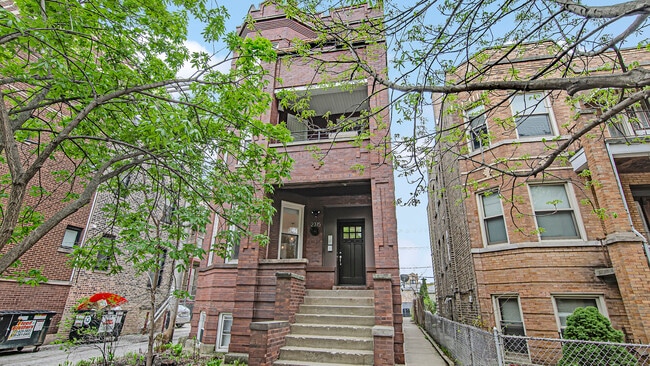 Building Photo - 2315 W Rice St