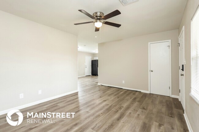 Foto del edificio - 624 E Towry Dr