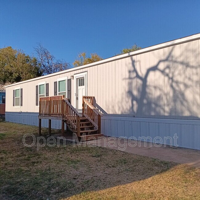 Building Photo - 2501 Martin Luther King Dr