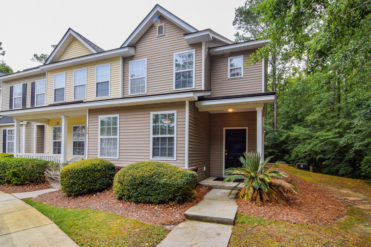 222 Brookshire Rd, Goose Creek, SC 29445 Townhome Rentals in Goose Creek SC