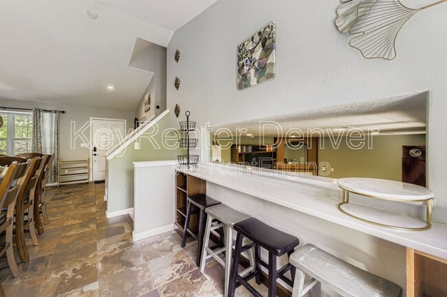 Building Photo - 12295 Crabapple St