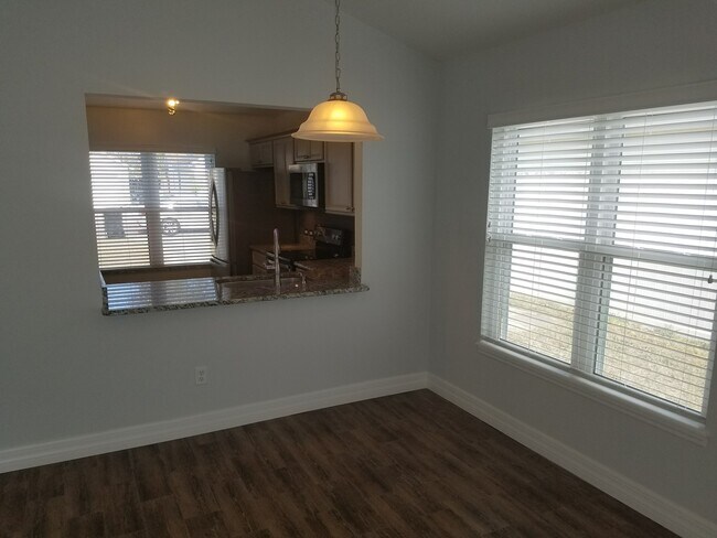 Foto del edificio - Beautiful Renovated 2-Bedroom, 2-Bathroom Home in Apopka