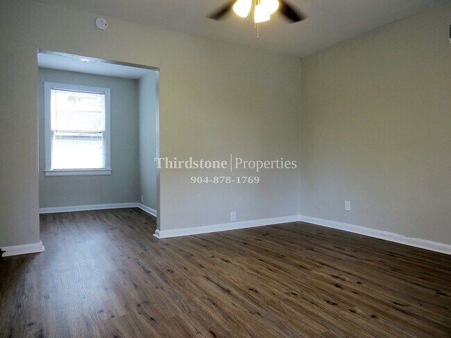 Foto del edificio - 1206 Cherry St