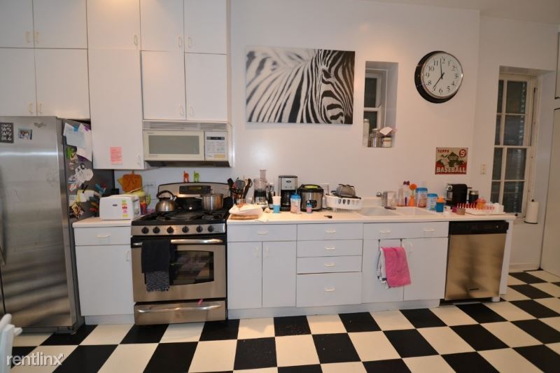 Foto principal - 532 W Fullerton Pkwy