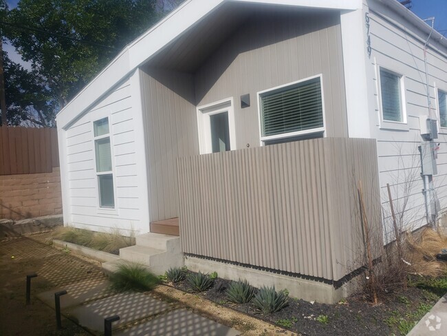 Building Photo - 5749 11th Ave