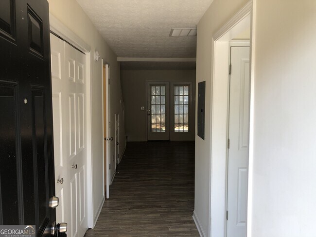 Building Photo - 4464 Logan Way