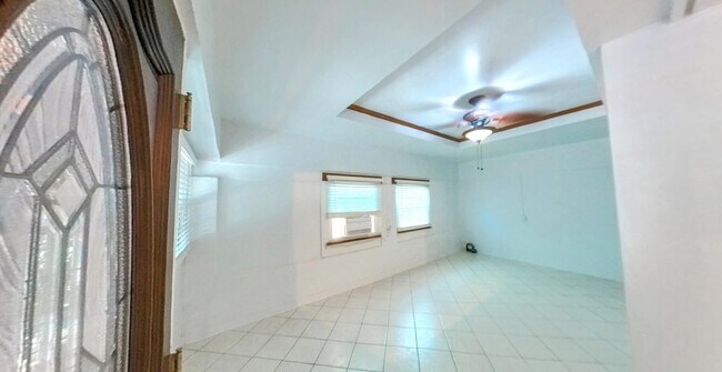 Building Photo - 3807 Periwinkle Ln
