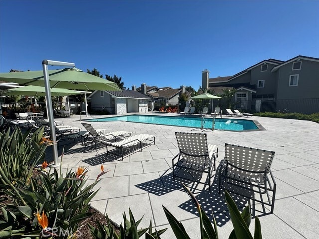 Foto del edificio - 2211 Carob Way