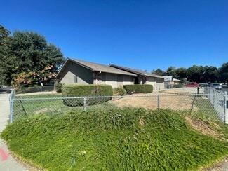 Building Photo - 1217 Kara Ln