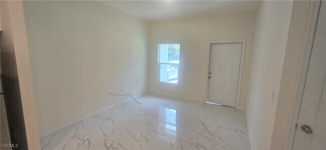 Foto del edificio - 3517 49th St W