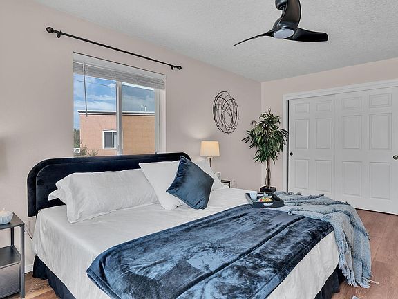 Foto del edificio - Single-level living at its finest! This co...