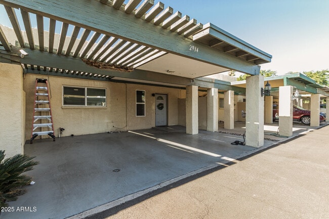 Building Photo - 2934 N 22nd Pl