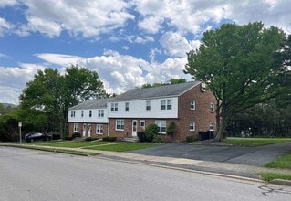 Building Photo - 126 Crestmont Ave