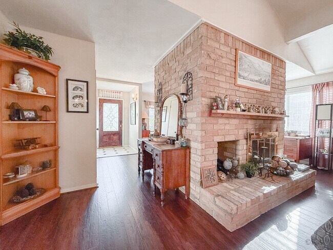 Building Photo - 3306 Hunterwood Dr