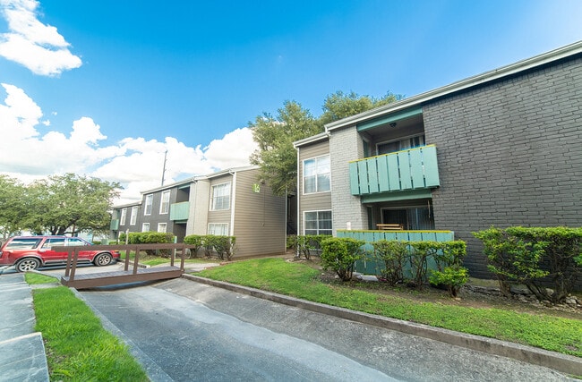 Foto del edificio - Sundance Apartment Homes