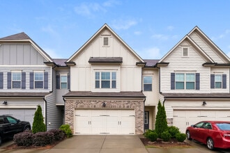 Building Photo - 1215 Spring Marsh Ct NE