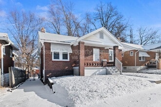 Building Photo - 8129 St Charles Ln