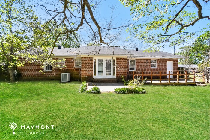 Building Photo - Beautiful Home in Tuscaloosa!