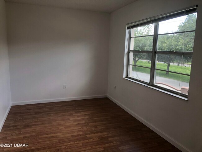 Building Photo - 428 Banana Cay Dr