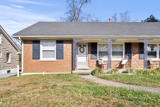 Building Photo - 129 Greenbriar Rd