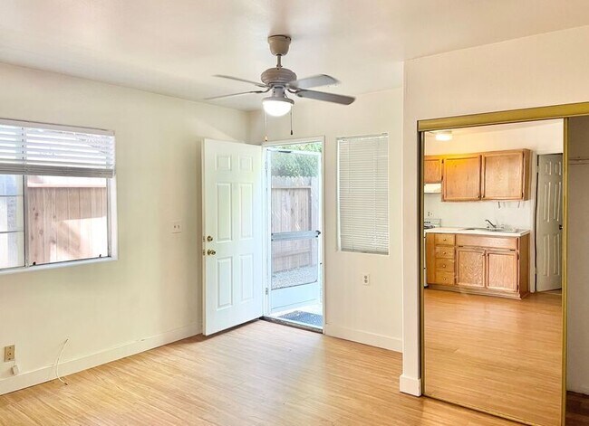 Photo - 362 Ralcam Pl House