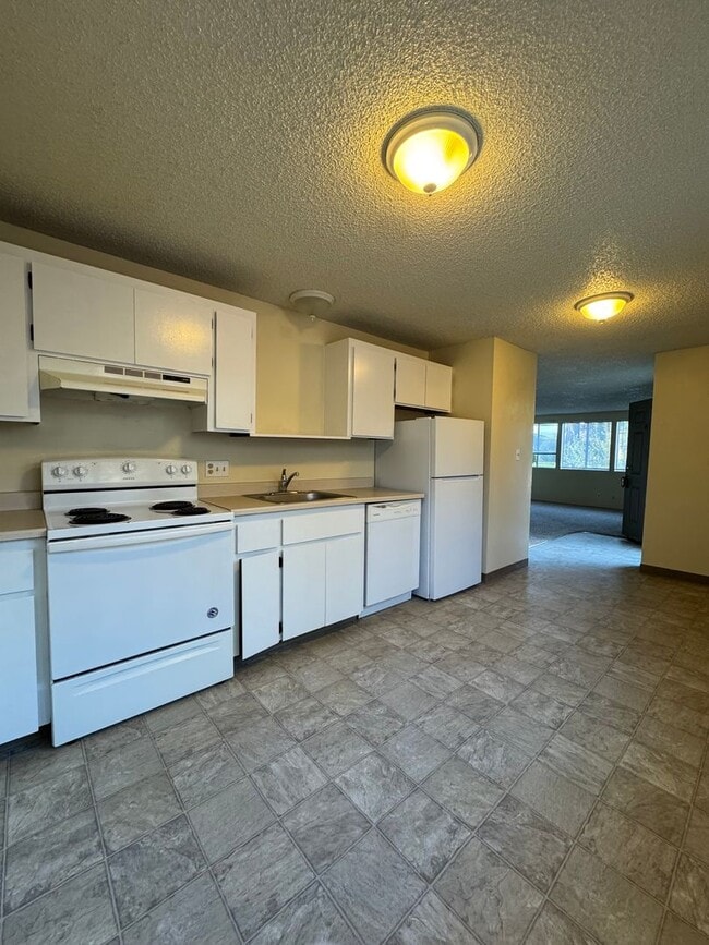 Building Photo - 4564greg