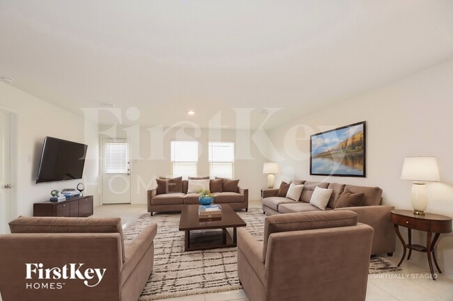 Building Photo - 1061 Crestview Dr