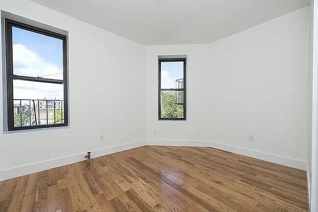 Building Photo - 808 Prospect Place