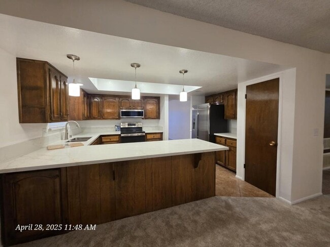 Building Photo - 1035 Hillcrest Dr