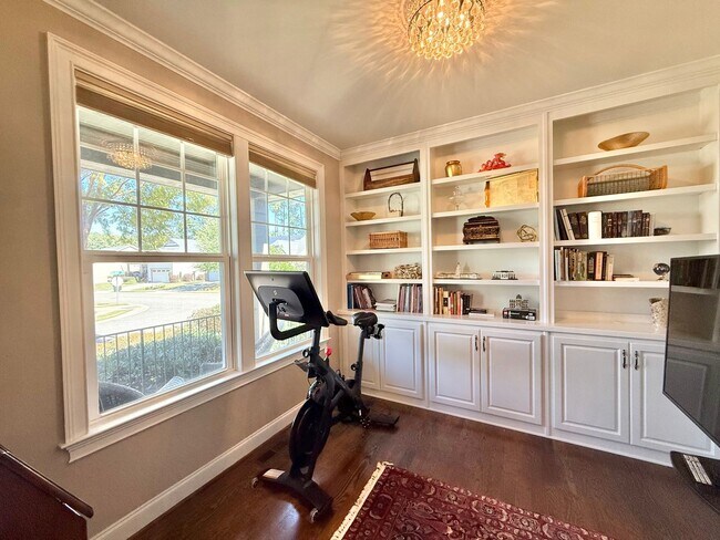 Foto del edificio - Luxurious 4BD, 3.5BA North Raleigh Home wi...