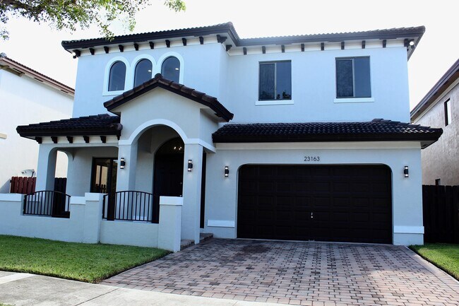 Foto del edificio - 23163 SW 104th Pl