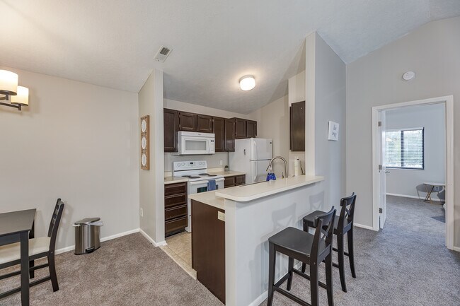 Building Photo - 4480 Village Ln