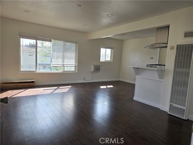 Building Photo - 1007 S Tamarack Dr