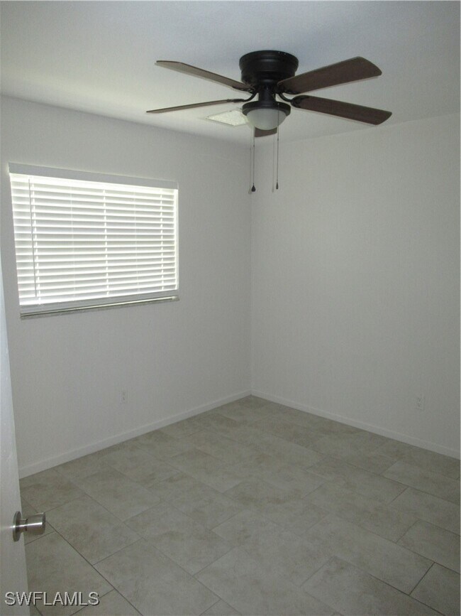 Building Photo - 6192 Principia Dr