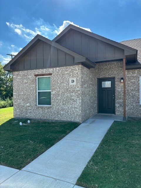 Foto principal - 1531 W Kilpatrick Ave
