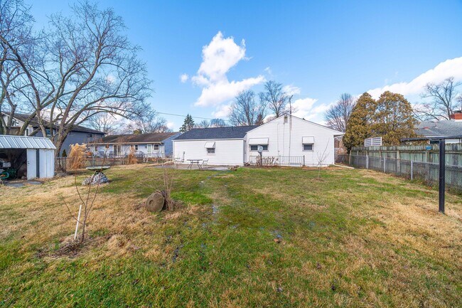 Foto del edificio - 491 Annadale Dr