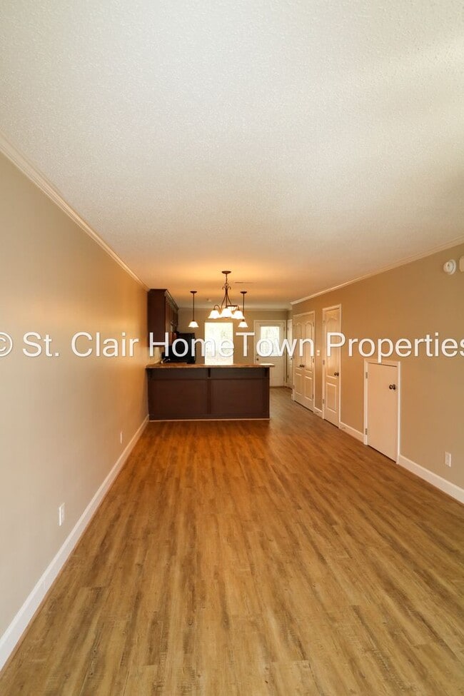 Foto del edificio - Newly Renovated Triplex